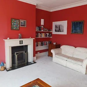25 Avenue Victoria Flat 2 Apartment Scarborough